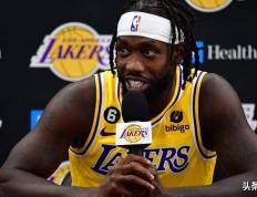 贝弗利调侃保罗·乔治和林书豪(háo)，称他们传球“史上最糟糕”