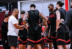 火箭训练氛围紧张！申京隔扣亚当斯，史密斯迎战两人暴扣