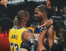 拒绝詹姆斯！NBA巨星人设崩塌，无理要求曝光，最受伤的(de)还是哈登