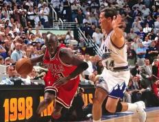 经典比賽(sài)回顾！乔丹神投、加时勝(shèng)！