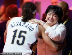 火箭队计划收购康涅狄格阳光队，WNBA重返休斯顿？