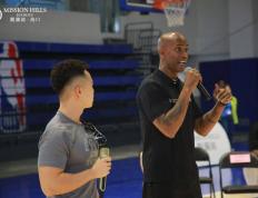 NBA籃(lán)球公园海口观澜湖旗艦(jiàn)馆开放日暨2025籃(lán)球夏令营开营，斯蒂芬·马布里现身助阵