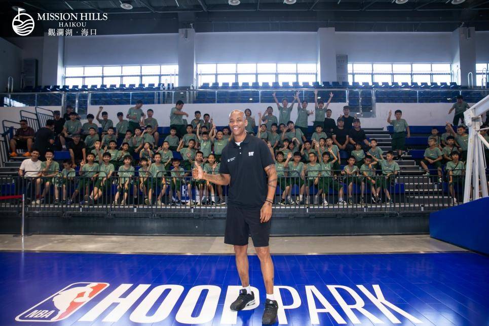 NBA籃(lán)球公园海口观澜湖旗舰馆开放日(rì)暨二零二五籃(lán)球夏令营开营