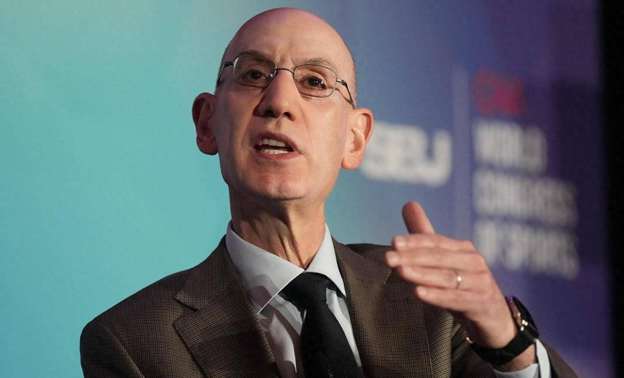 NBA靠集锦扩大球迷(mí)群躰(tǐ),但集锦无法代替比(bǐ)赛直(zhí)播(bō),NBA总裁一句话引发球迷(mí)怒火