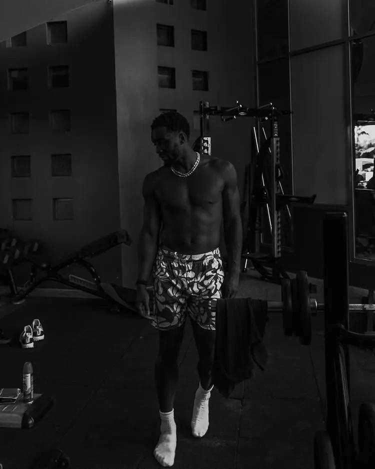 生涯首次一阵！多诺万-米(mǐ)切尔ins晒出训练和(hé)休闲照