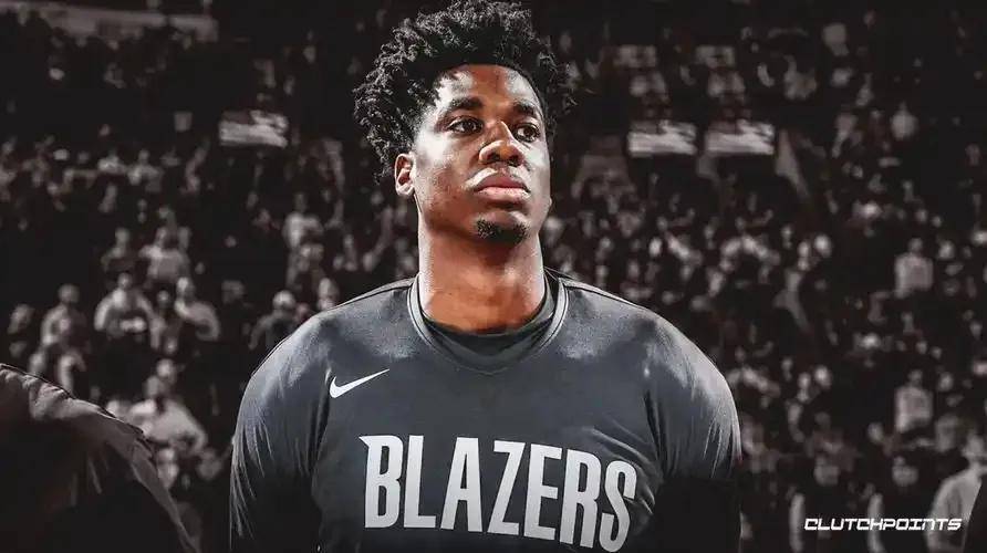 炸裂！有望(wàng)加盟上海队！NBA盖帽王联手张镇麟