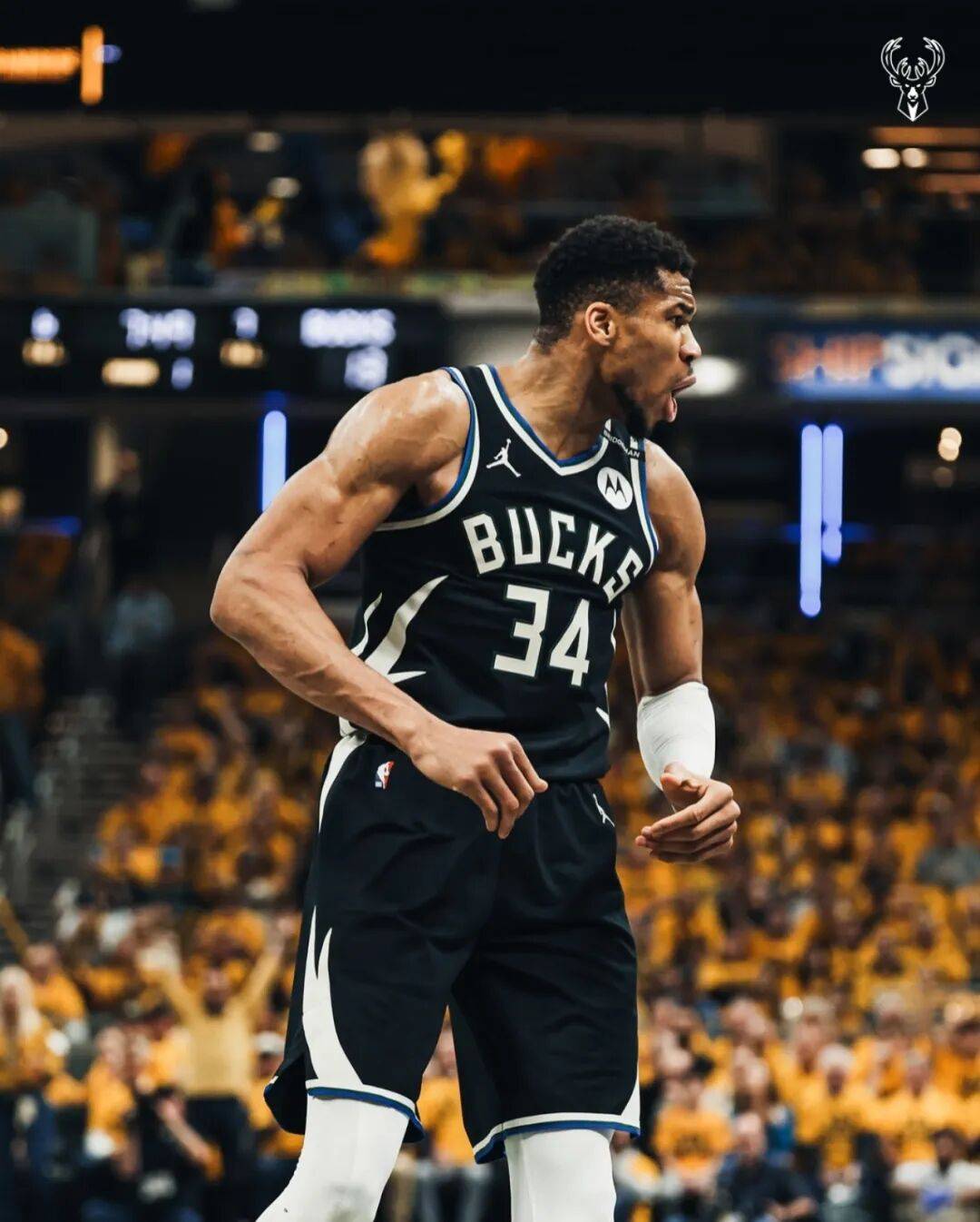 雄(xióng)鹿尼(ní)克斯曾討(tǎo)论字母哥交易!雄(xióng)鹿对字母哥也是够可以了!