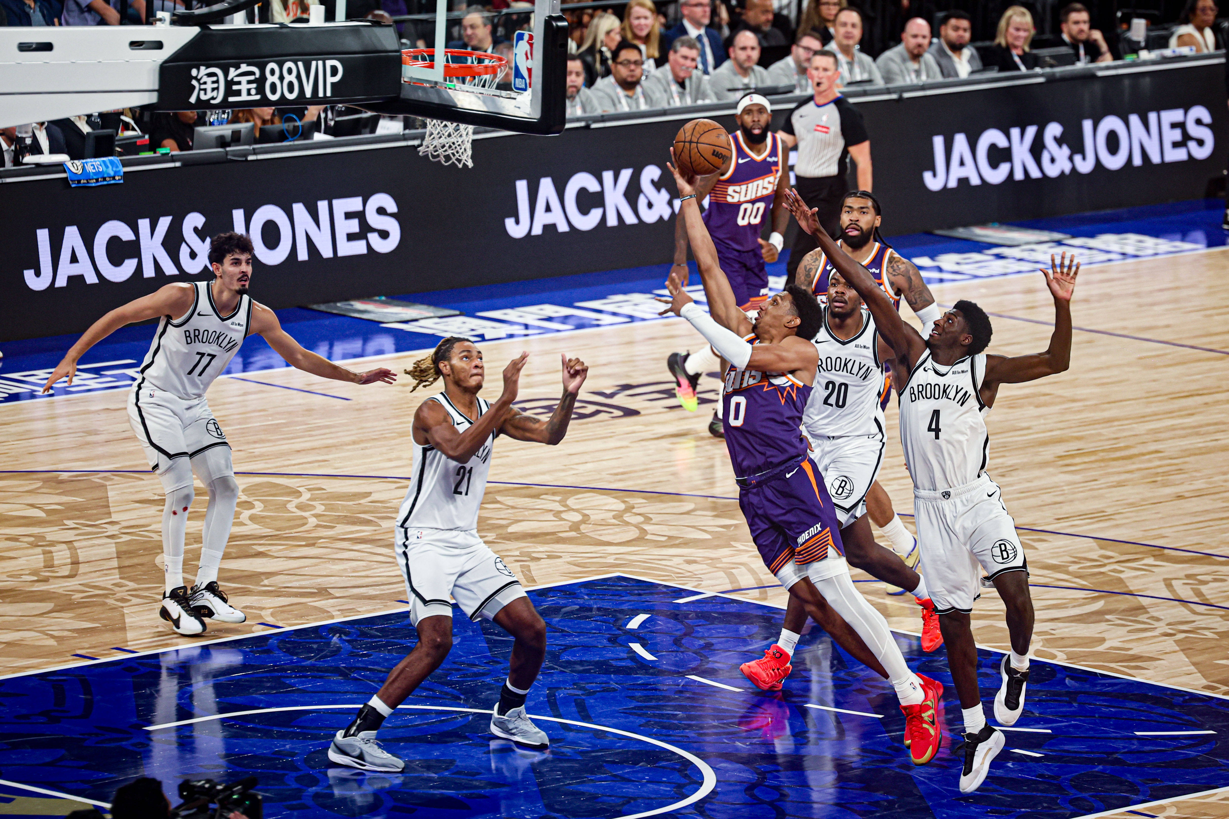 【向上穿越·无界登场】NBA中(zhōng)国官方市场合作伙伴JACK amp; JONES,賦(fù)能NBA中(zhōng)国赛2025