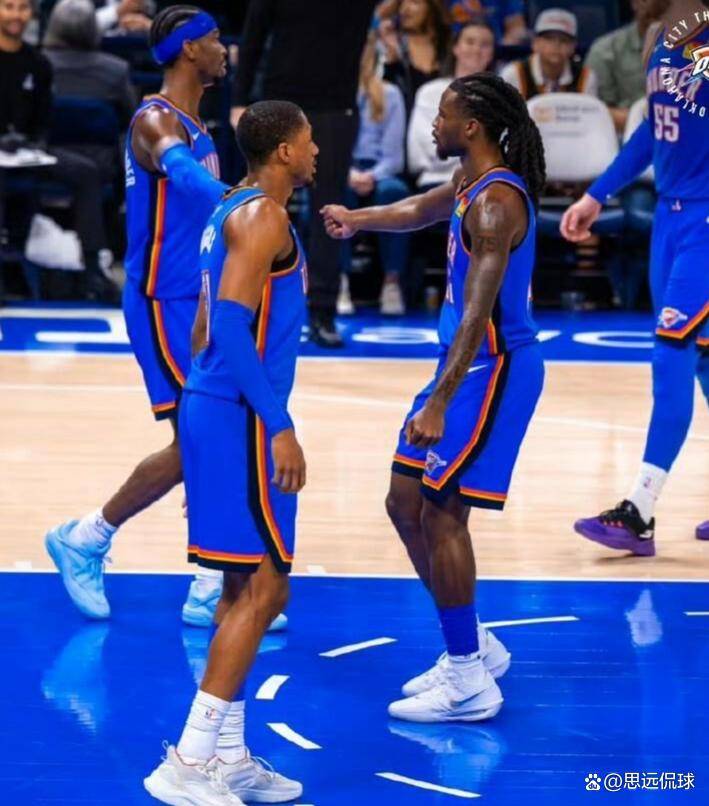 雷霆6连胜,马刺5连胜,雄鹿(lù)打败勇士,NBA东西部最新排(pái)名揭晓