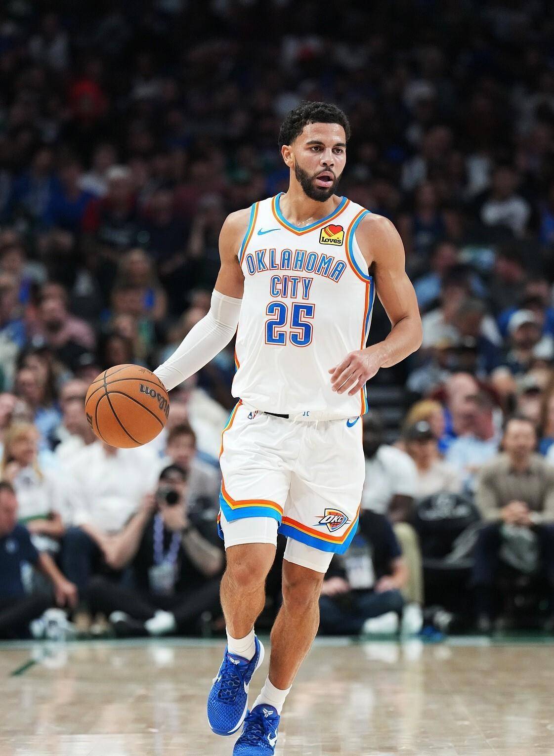 雷霆6连胜,马刺5连胜,雄鹿(lù)打败勇士,NBA东西部最新排(pái)名揭晓