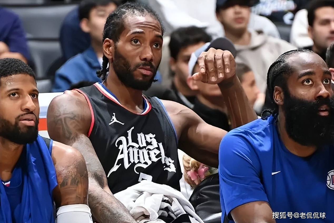 拒绝詹姆斯！NBA巨星人设崩塌，无理要求曝光，最受伤的(de)还是哈登