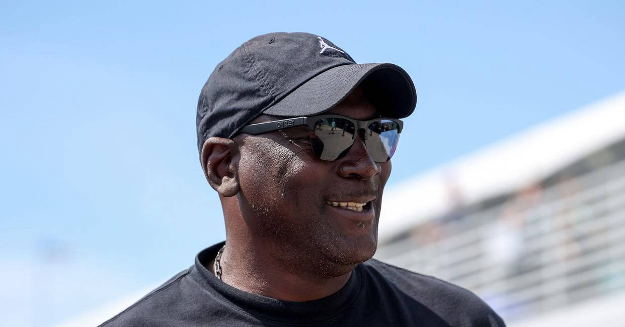 乔丹砲(pào)轰NBA负荷管理：球迷买票需要球员全力以赴