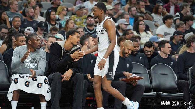 霸气，马刺队后卫达龙·福克斯就伤病问題(tí)发表大胆言论